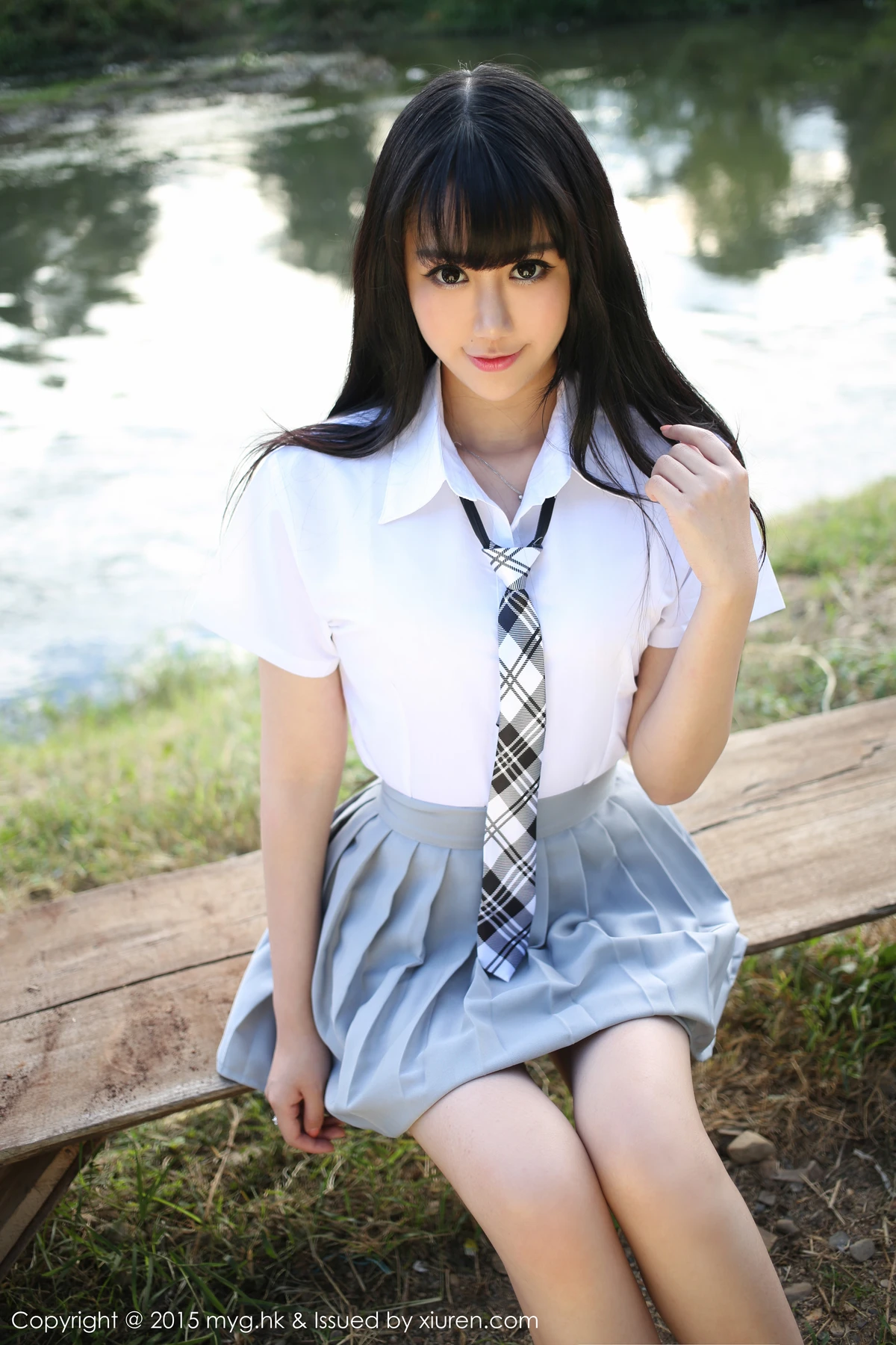 MyGirl美媛馆 Vol.096_嫩模杨晓青儿泰国旅拍清纯学生装花丛中的美仙子写真88P - 4