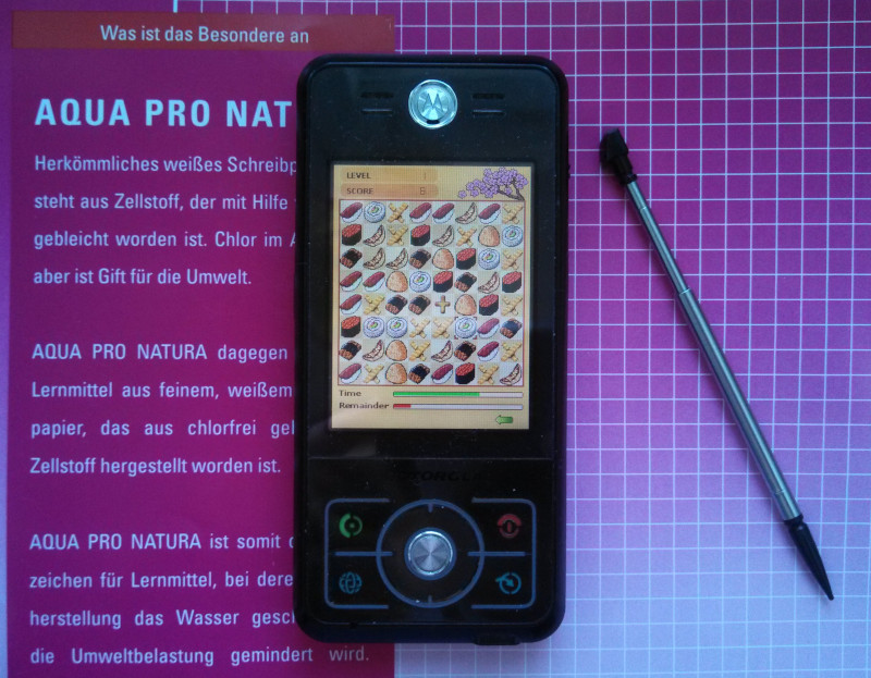Magic-Sushi game on Motorola ROKR E6