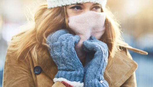 Enable images to view stylish winter gloves.