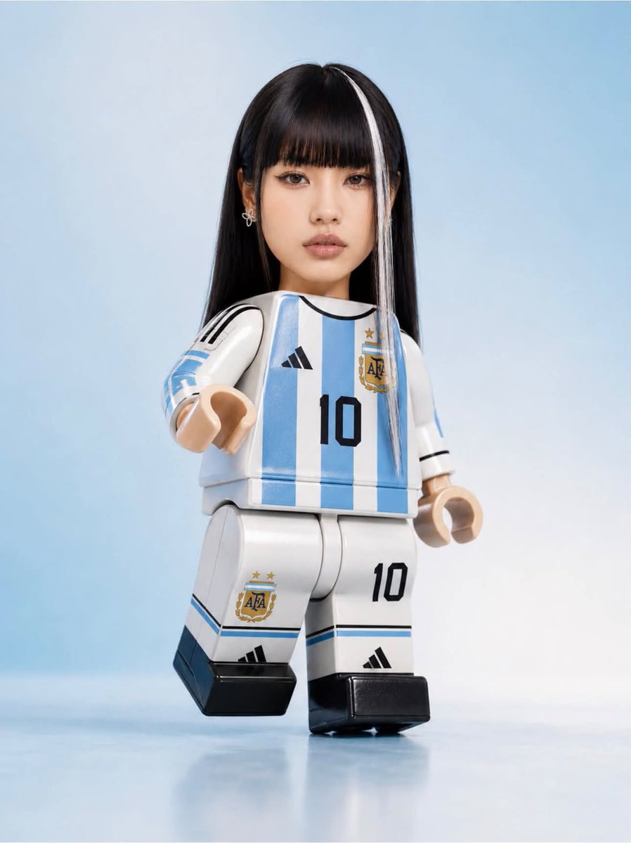 GPT-Image-2 Prompt Example - LEGO Football Collectible Figure