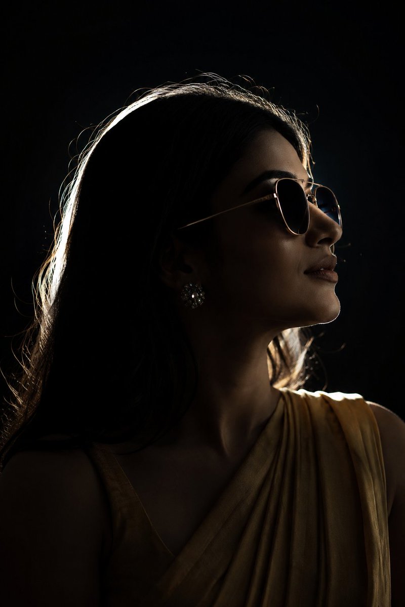 GPT-Image-2 Prompt Example - Dark Silhouette Rim-Light Portrait