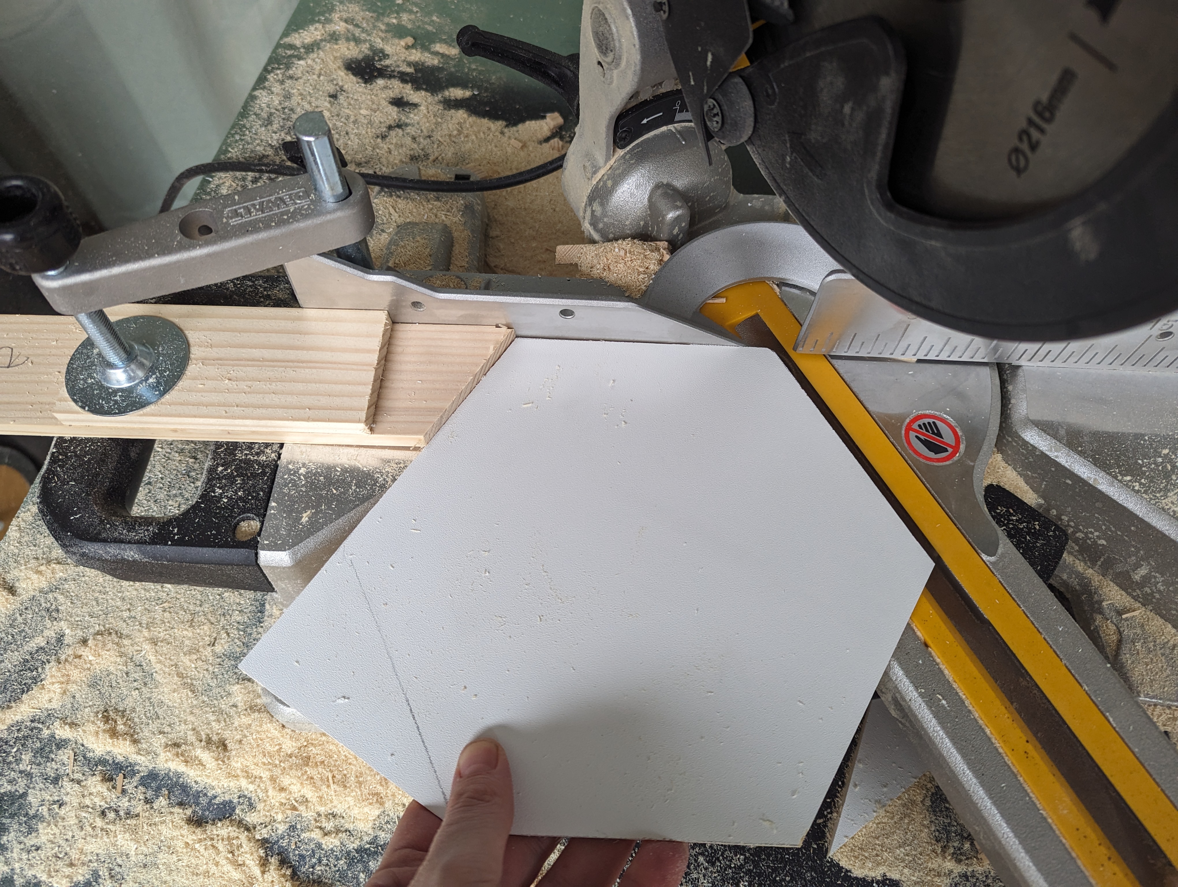 backplate-cutting