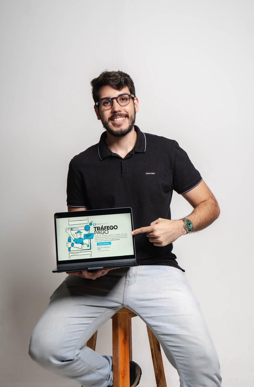 Clifford Zequinelli CEO CZ Mídia