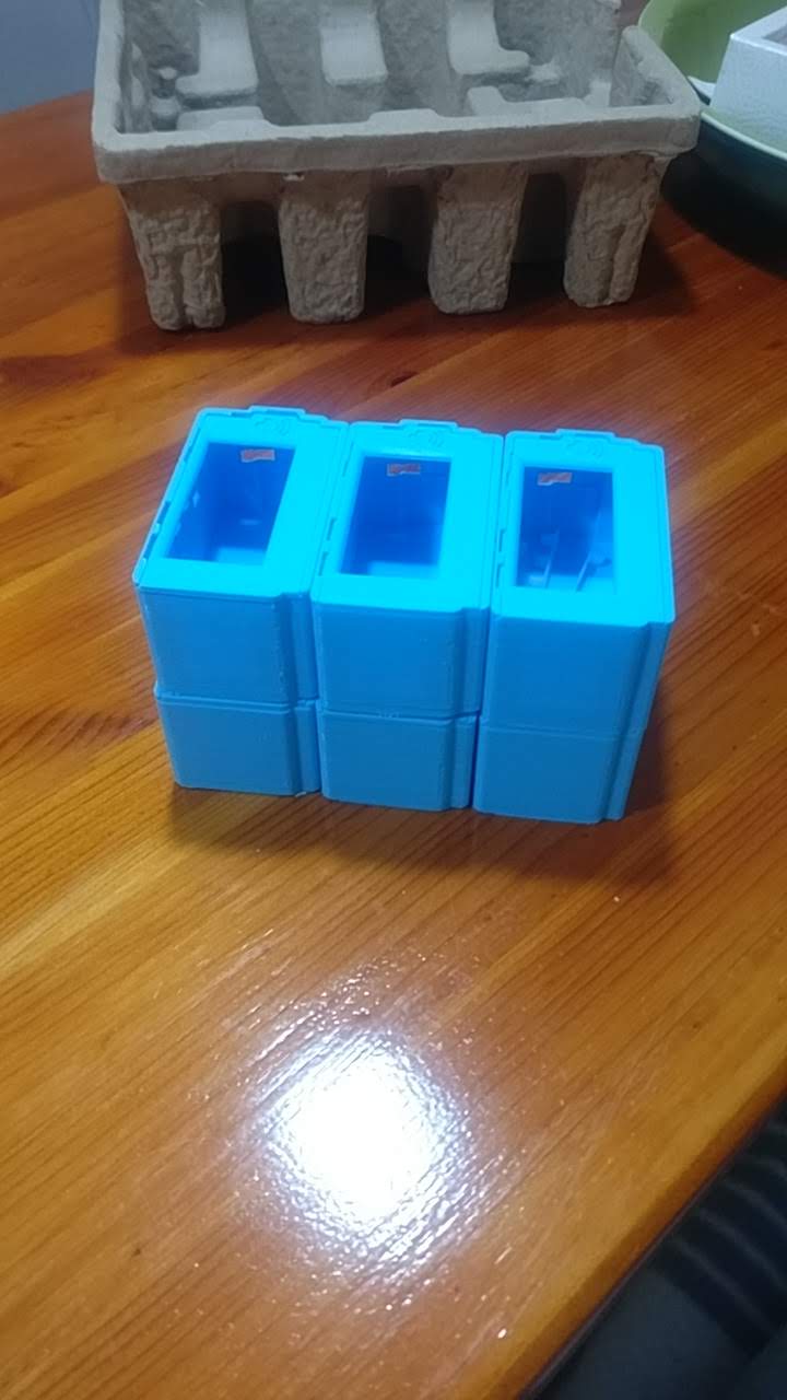 Batch of three watch cases
