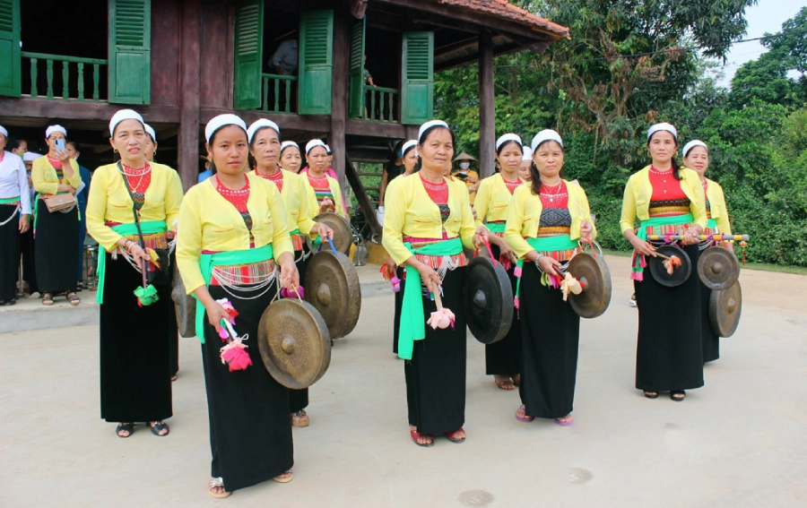 Nhịp chiêng của đồng bào dân tộc Mường tại Ninh Bình