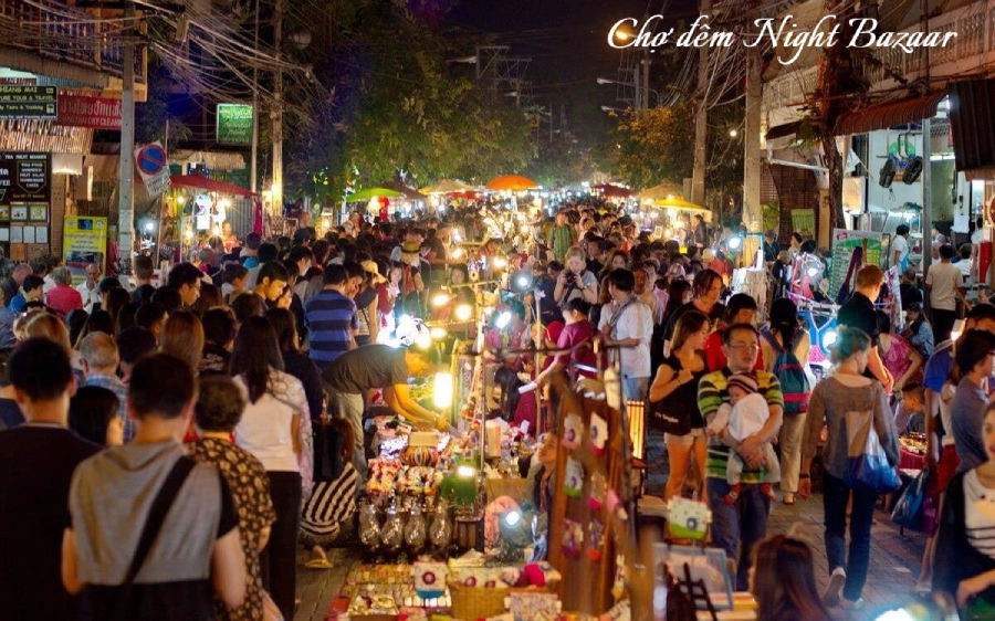 Chợ đêm Night Bazaar - Chiang Mai Night Bazaar