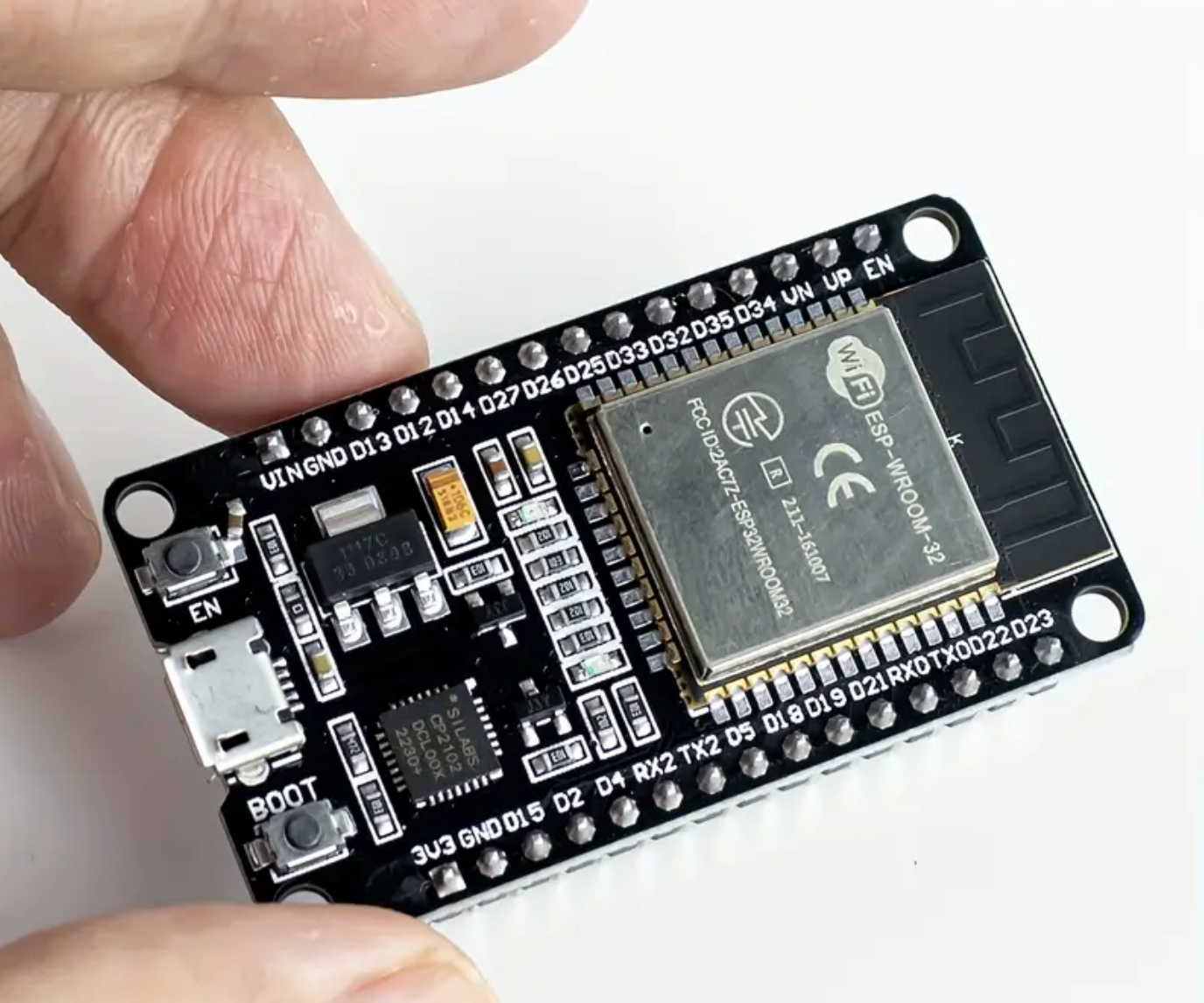 ESP32-1