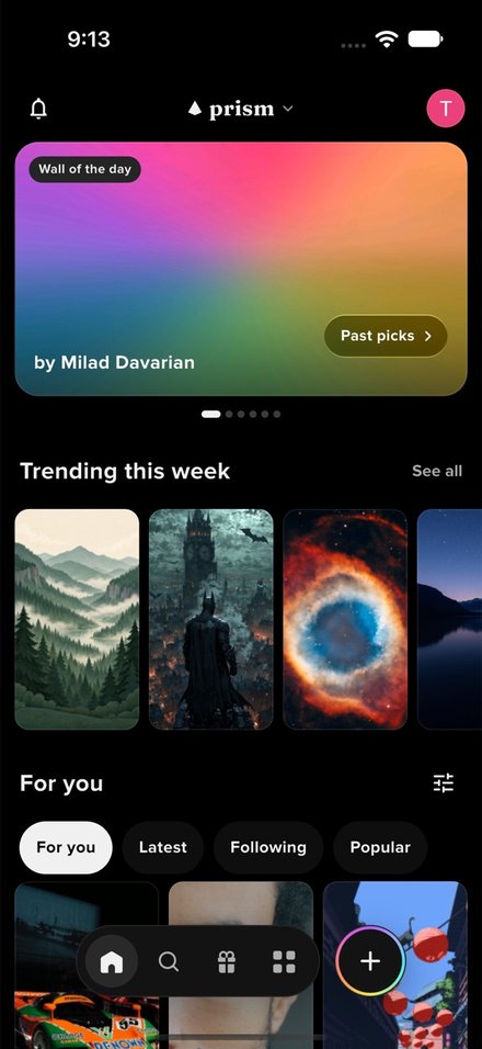 Home feed with the Wall of the Day and trending wallpapers