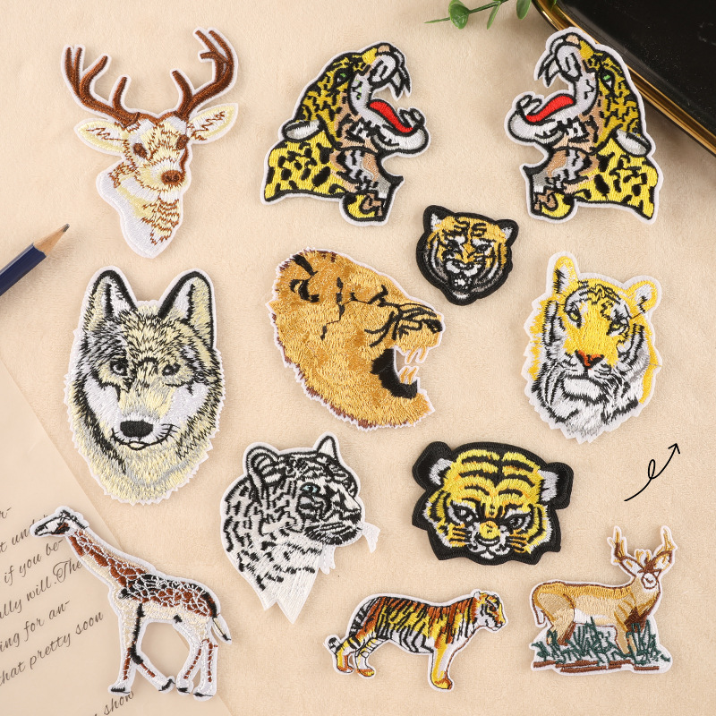 Iron on patches Embroidery Sticker Animal Head Clothing Accessories Adhesive Patch Cloth Label Badge Shoe and Hat Cloth Sticker