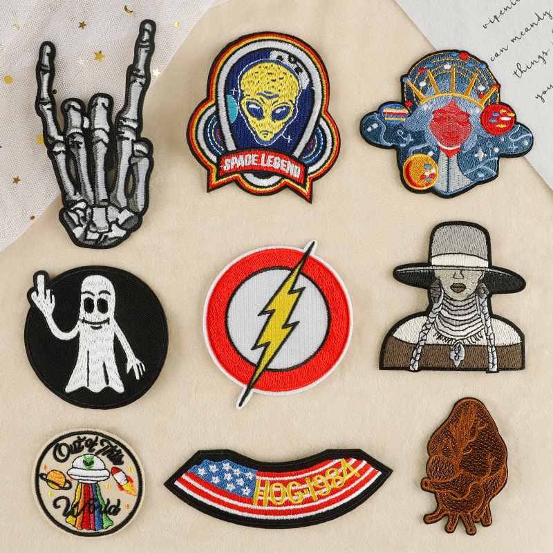 embroidery chapter skull alien flying saucer patch sticker clothing accessories luggage accessories embroidery cloth sticker