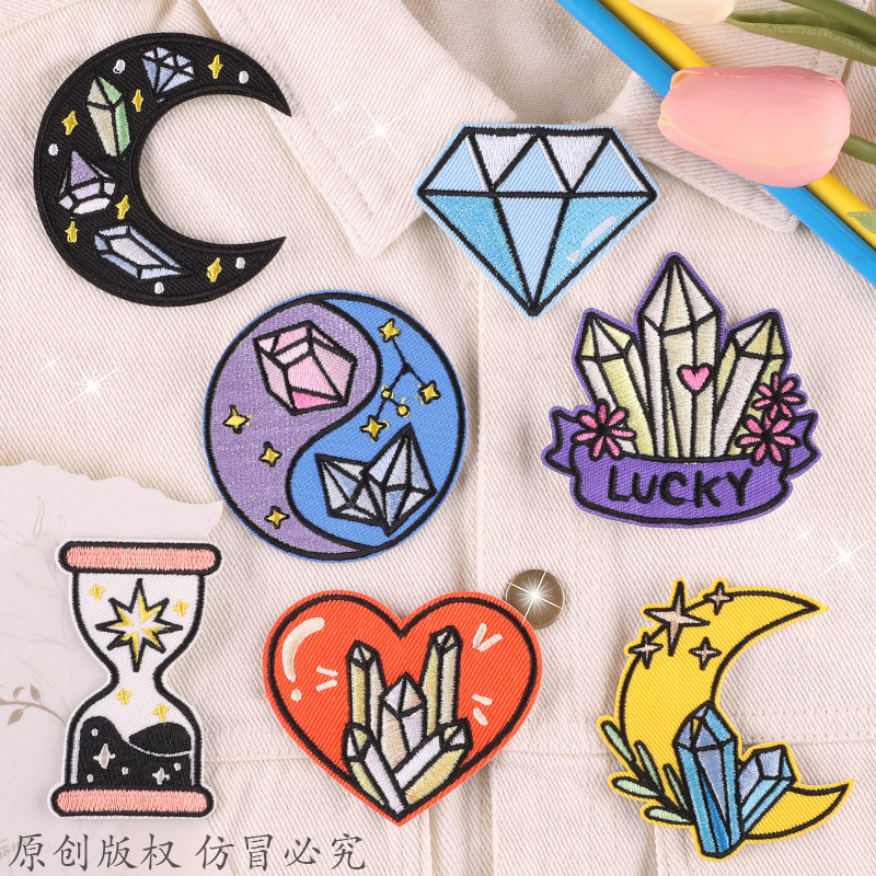 Iron on patches crystal diamond cloth badge love hand account DIY accessories embroidery sticker patch  cloth sticker
