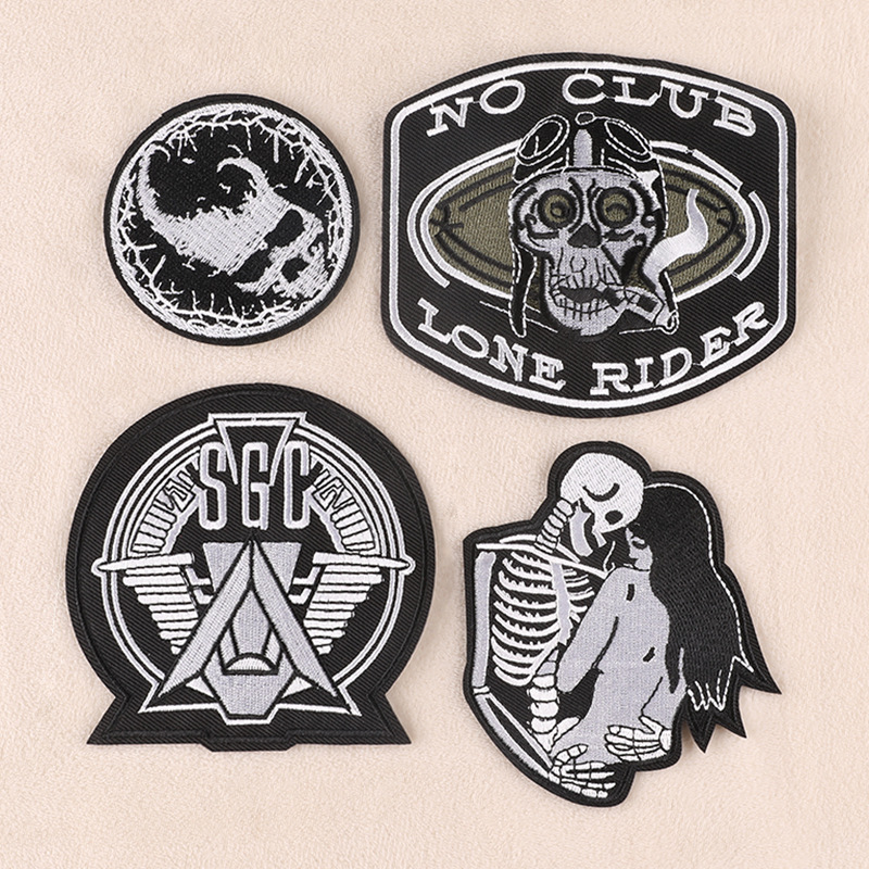 Iron on patches black and white skull ghost head patch sticker clothing accessories badge punk style embroidery sticker cloth sticker