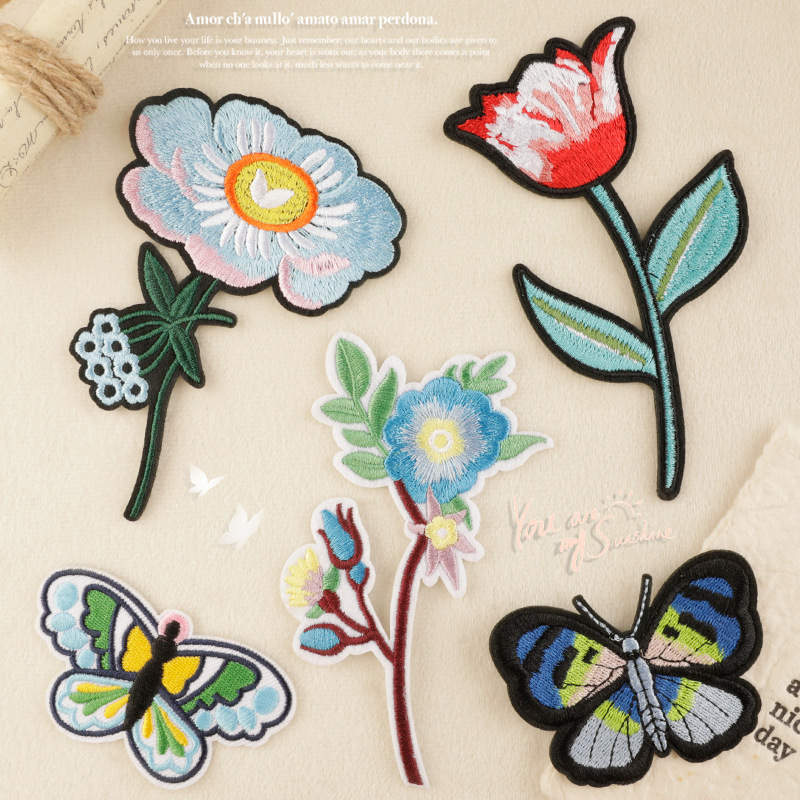 embroidery European and American roses and butterflies combination patch clothing accessories luggage accessories embroidery patch cloth sticker