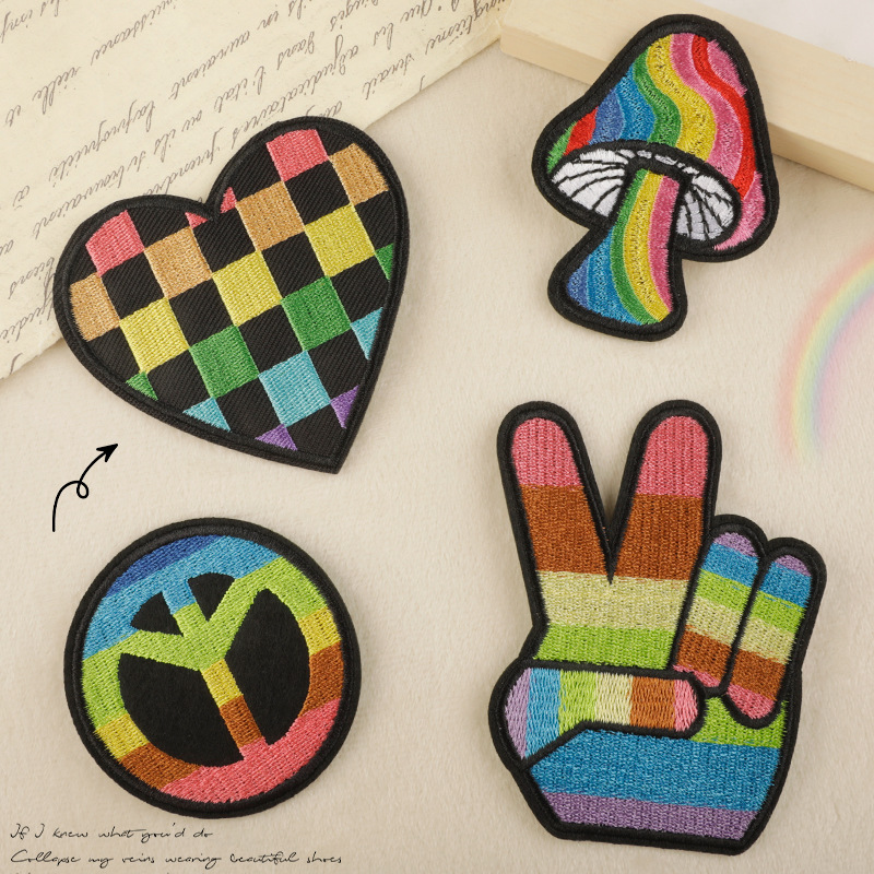 Iron on patches Color Love Palm Embroidery Sticker Clothing Accessories Cloth Label Adhesive Patch Shoe Emblem Cloth Sticker