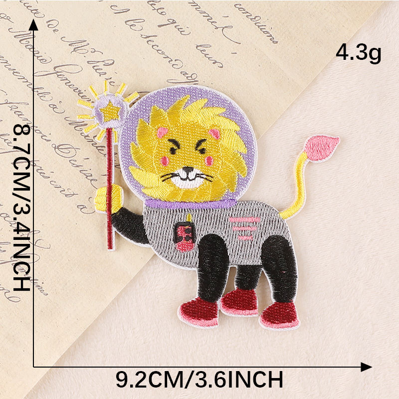 Iron on patches self-adhesive animal planet astronaut clothing accessories badge patch sticker embroidery sticker cloth sticker
