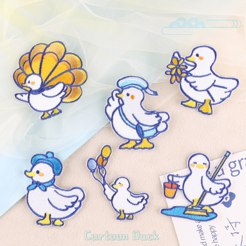 Iron on patches cartoon animal duck cloth label clothing accessories DIY decorative patch sticker self-adhesive embroidery cloth sticker