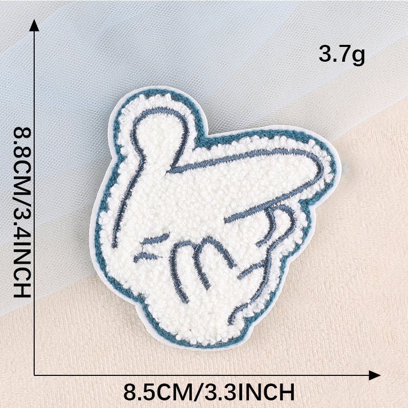 Iron on patches cartoon animal towel embroidery badge clothing accessories hand-sewn DIY embroidery cloth sticker