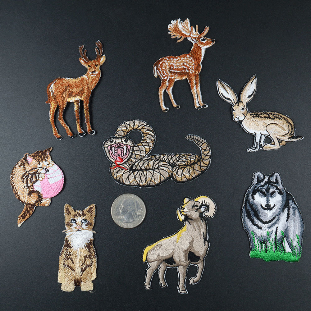 embroidery cloth sticker deer kitten wolf snake animal clothing accessories badge hole Patches sticker