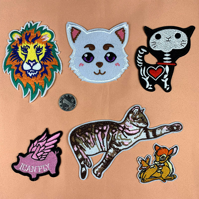 Cartoon animal embroidery cloth sticker silver soul puppy dingchun lion hat sock clothing adhesive embroidery Patches sticker