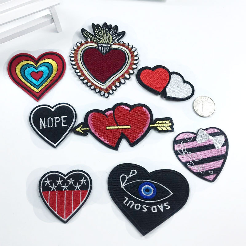 embroidery cloth sticker cartoon through the heart love love embroidery clothing schoolbag DIY patch