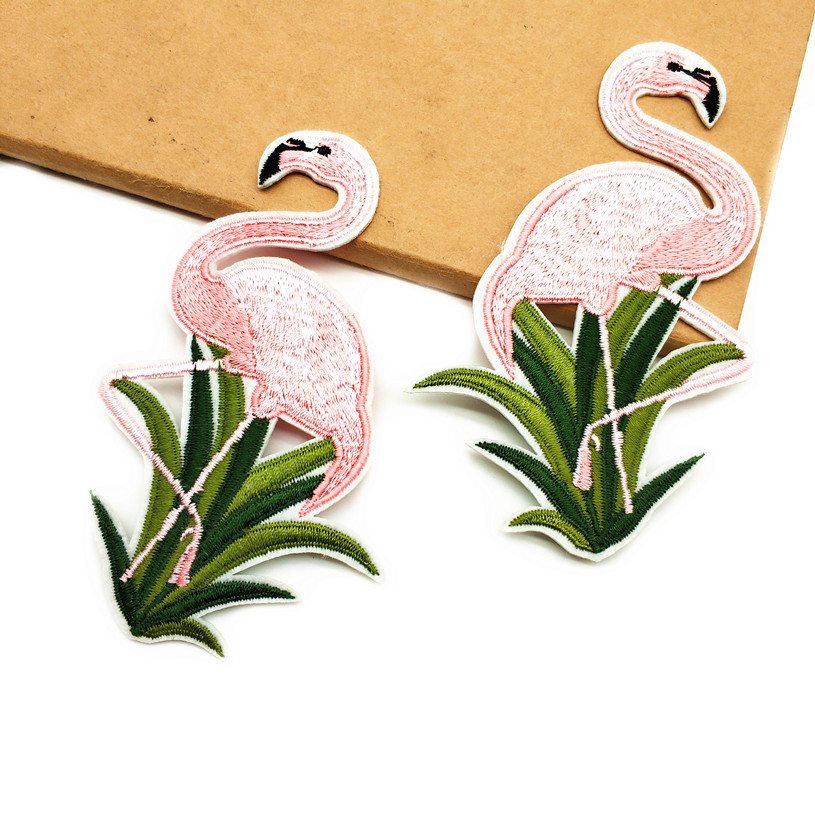 Crane cloth sticker, flamingo combination, cloth sticker, clothing accessories, bags, shoes, hats, handicrafts, brooches, spot