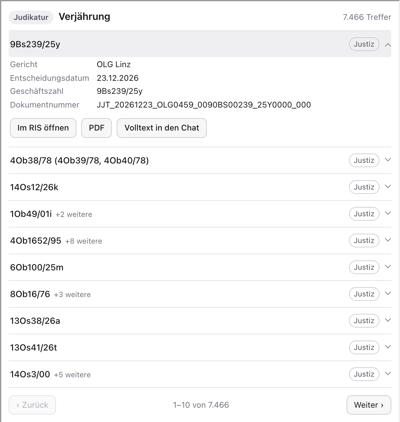 Case law search for 'Verjährung' in the light theme: 7,466 hits, with court, decision date and case number on the expanded result, the actions 'Im RIS öffnen', 'PDF' and 'Volltext in den Chat', and pagination controls at the bottom.