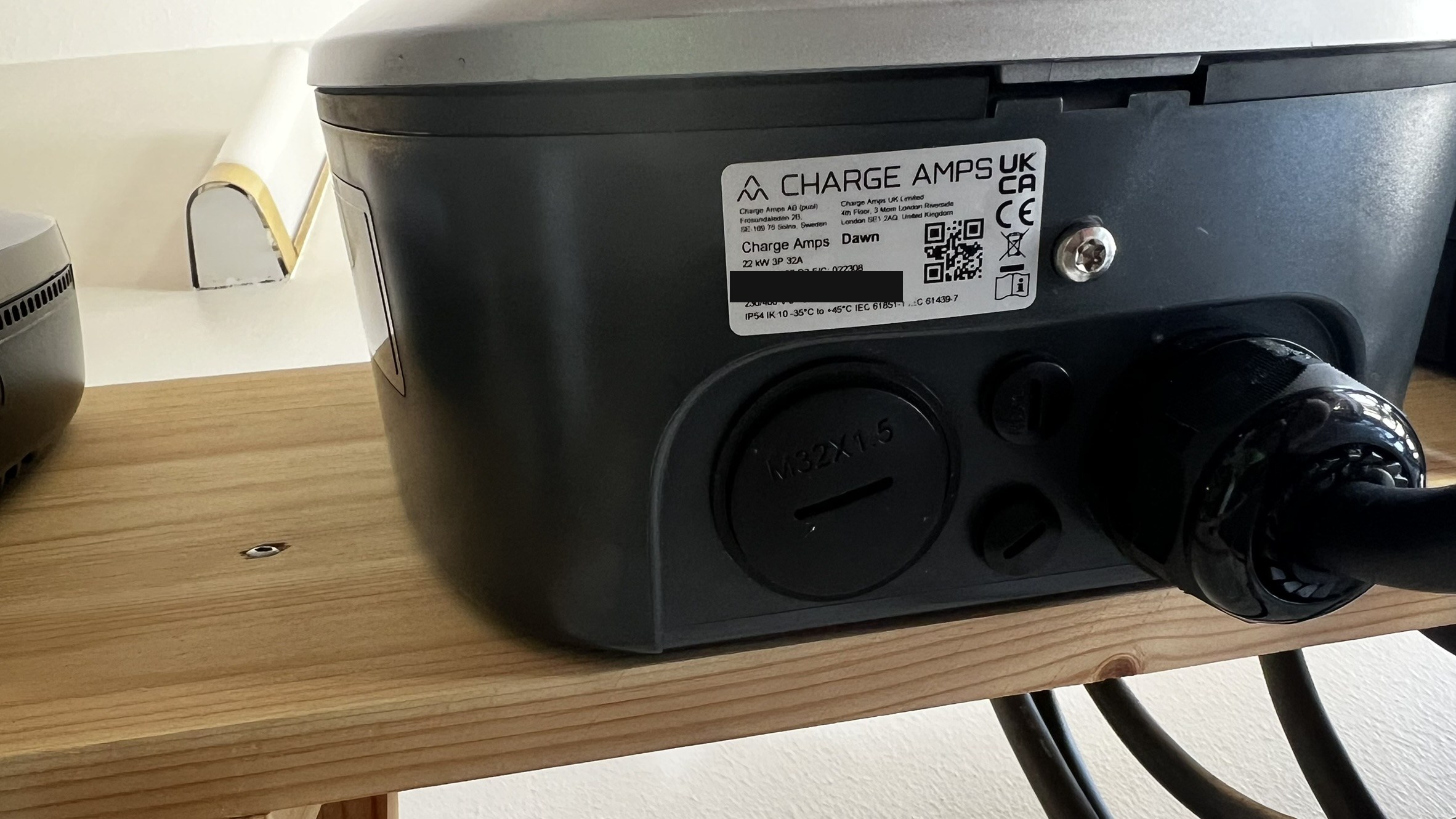 Charge Amps Dawn rating plate: 22 kW 3P 32A