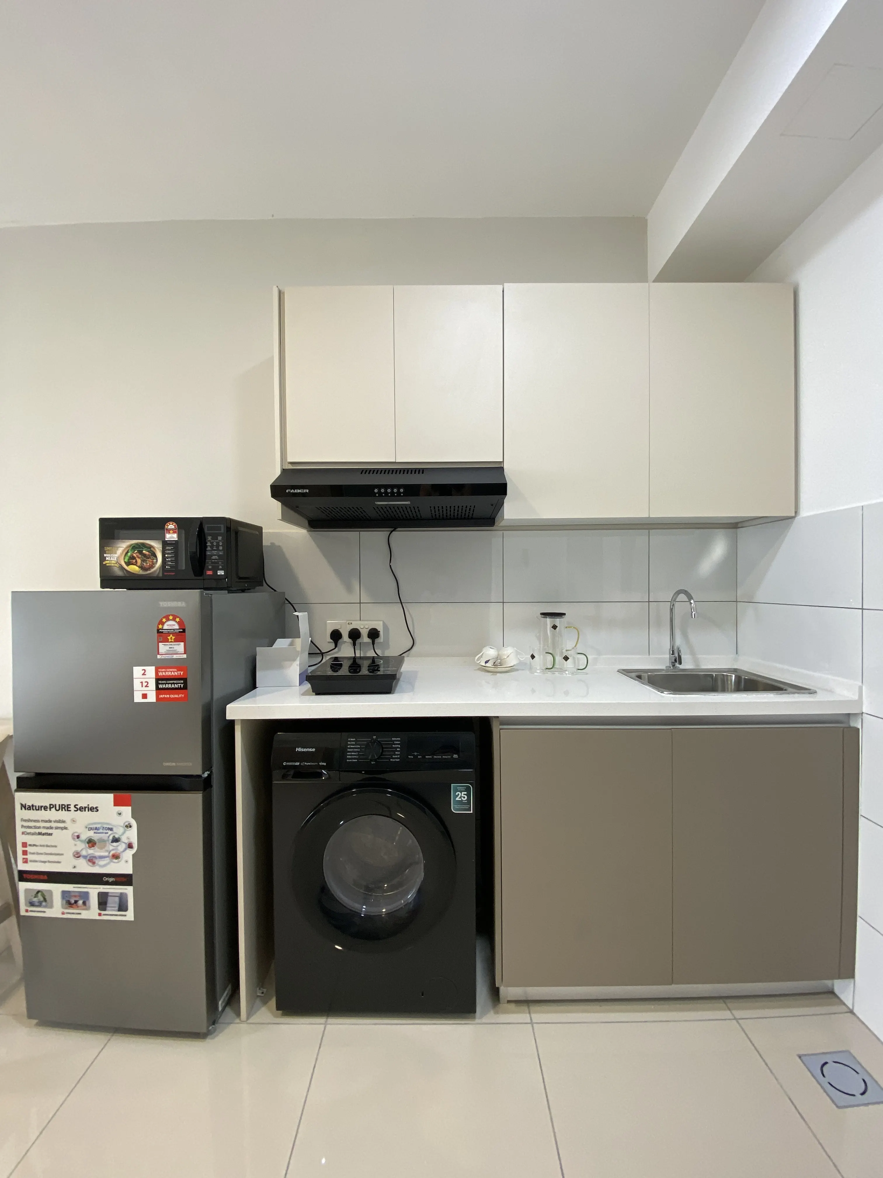 Kitchenette & Laundry