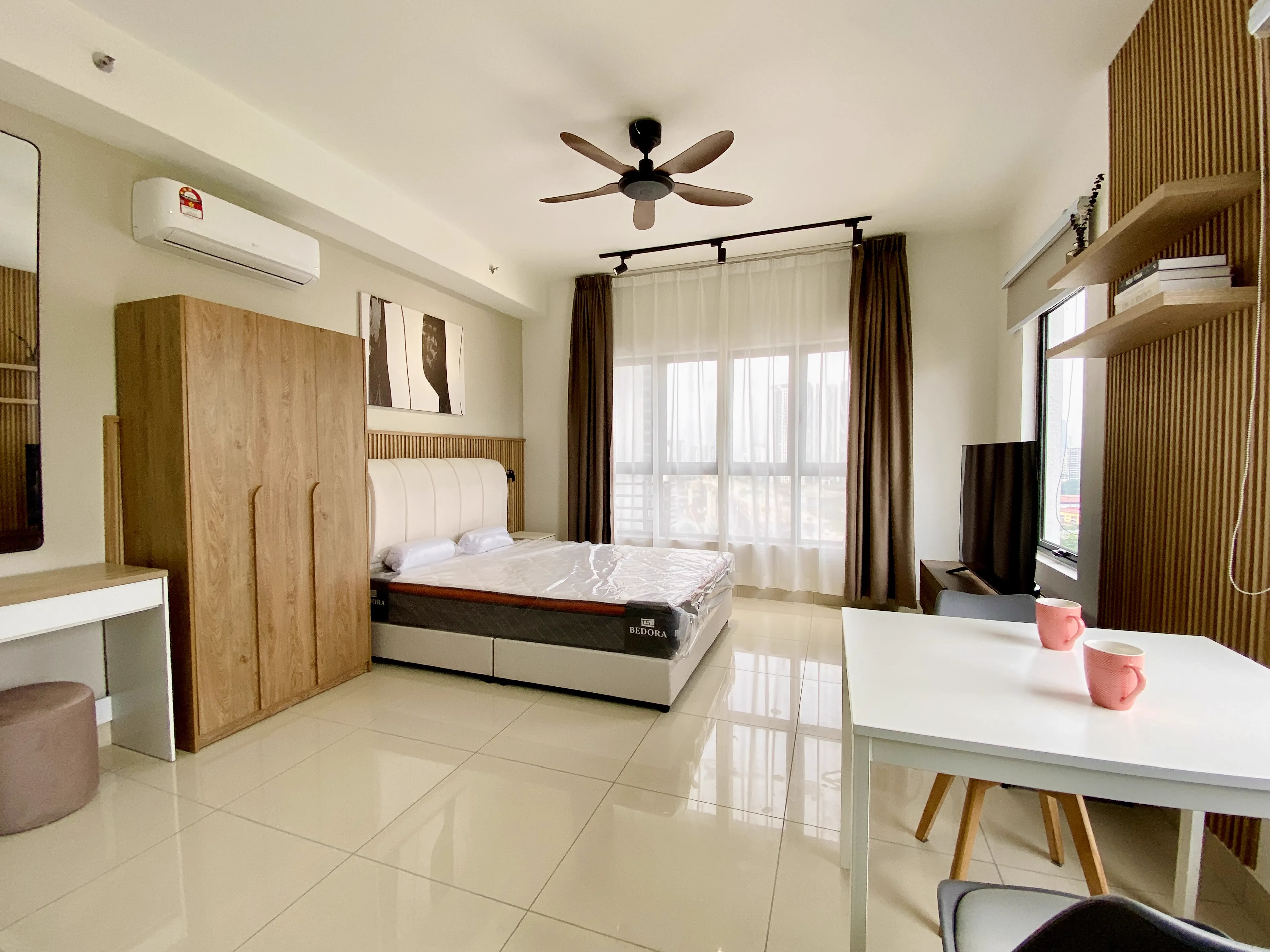 Living & Dining Layout