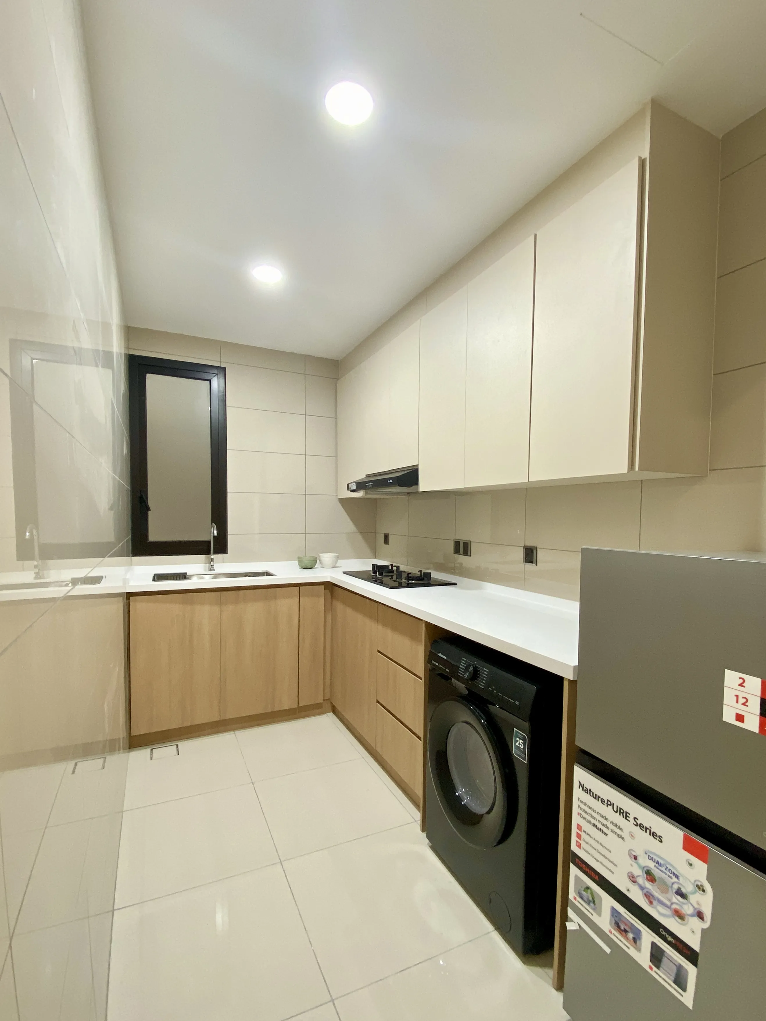 Kitchen & Laundry