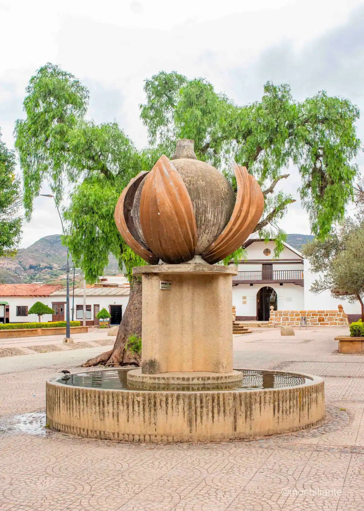 Monumento cebolla Sachica