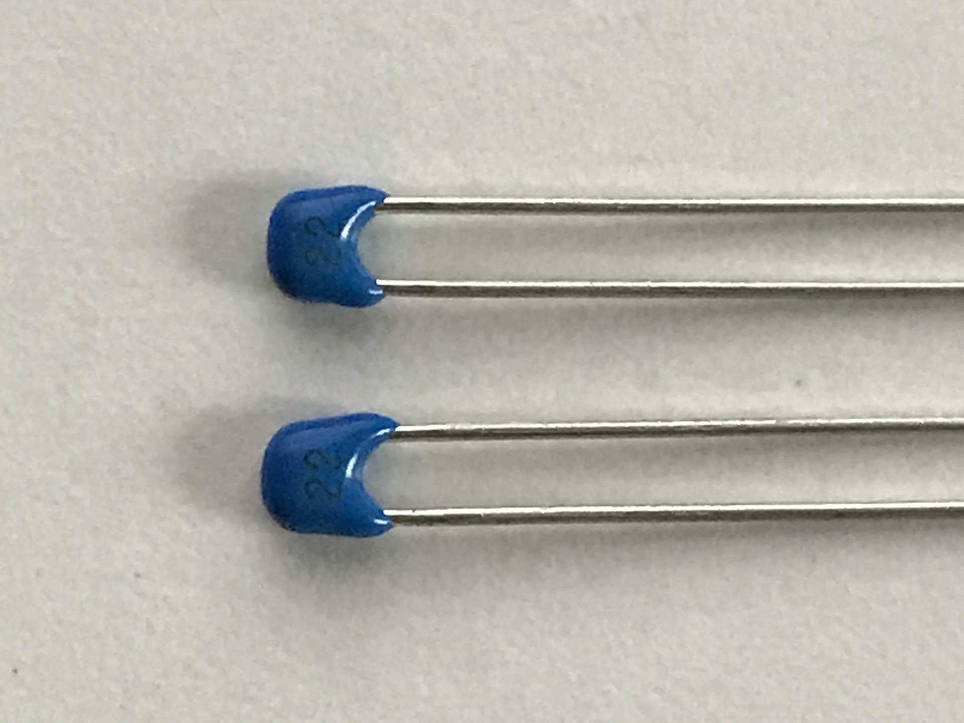 Capacitor22p