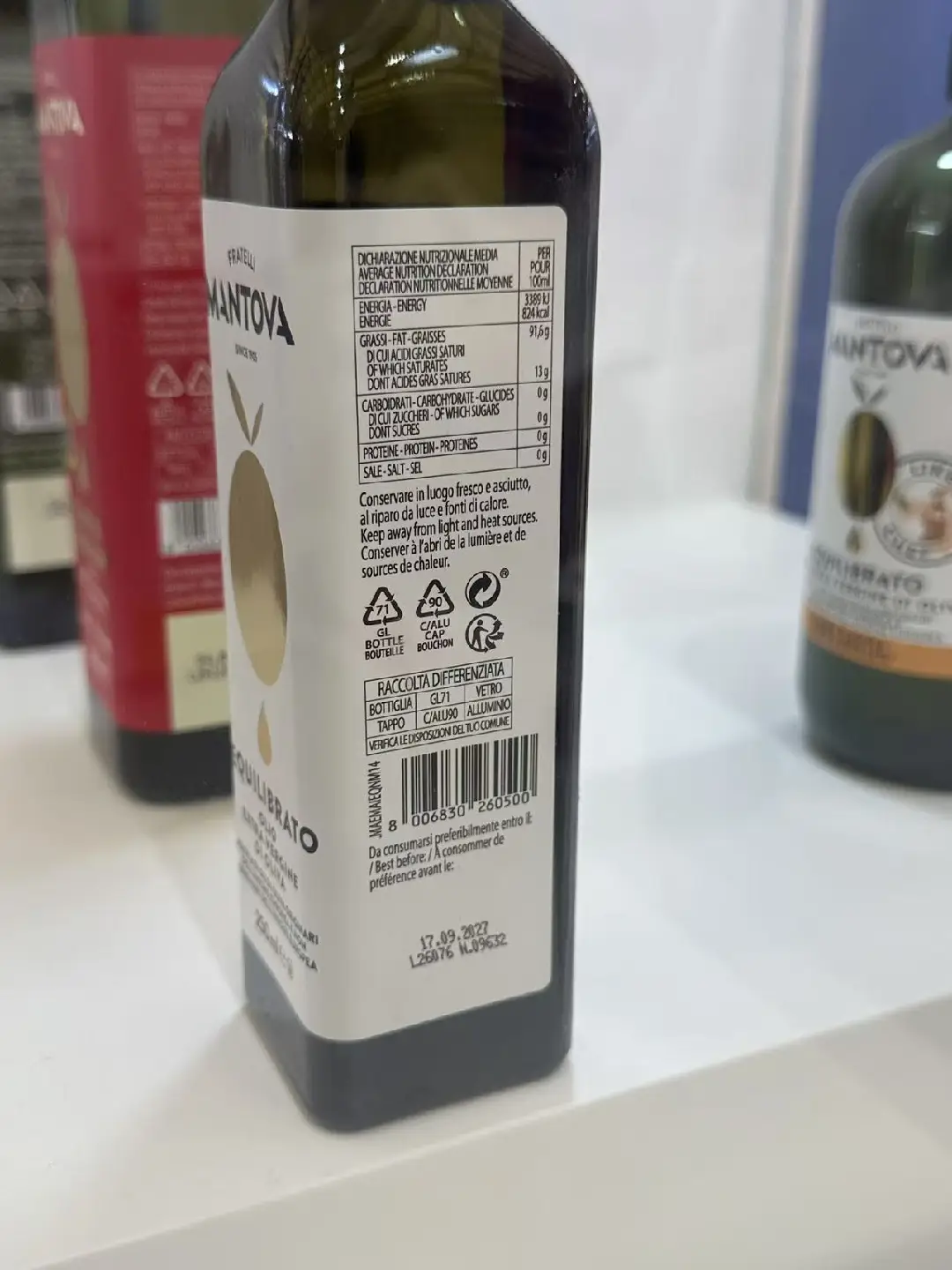 Mantova 橄榄油背面营养标签