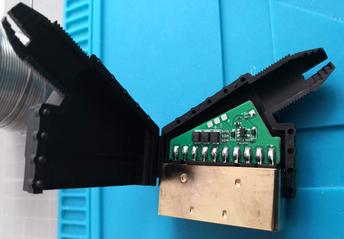 Scart Megadrive 2 12v Cable — image 2 from the project repository