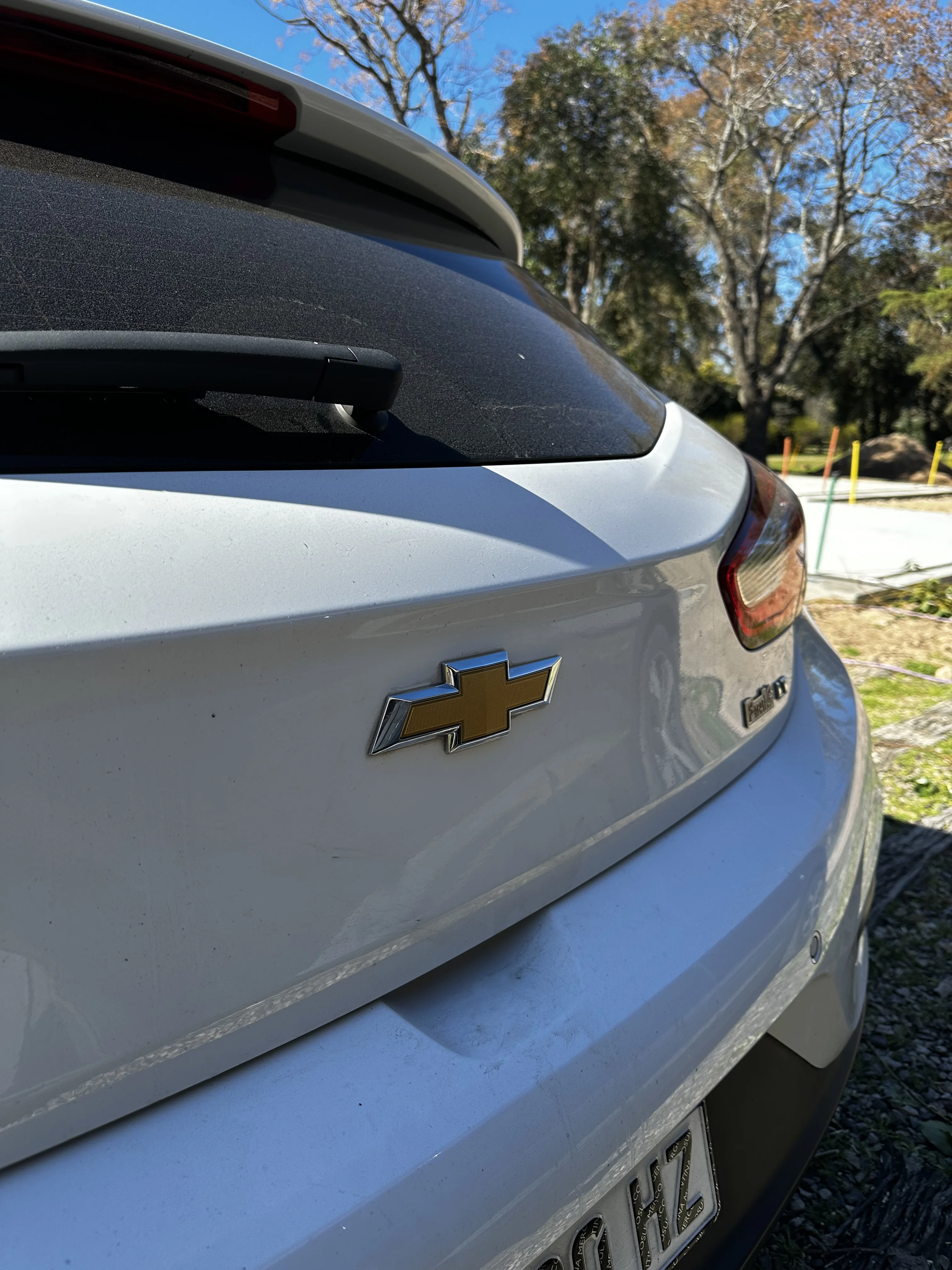 Cruze Black Details