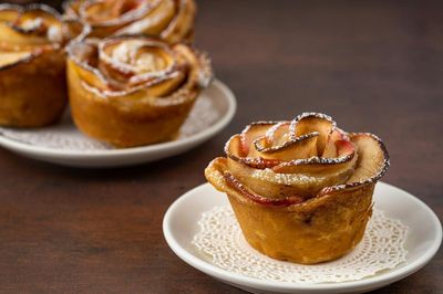 Baked Apples in a Pastry Cage