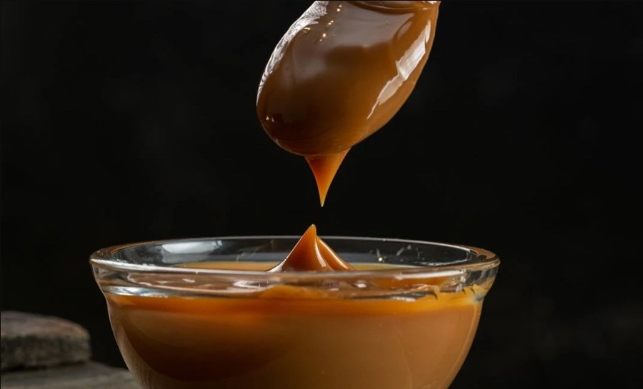 Manjar (Chilean Dulce de Leche)