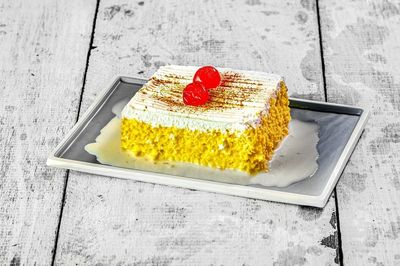 Tres Leches Colombiano
