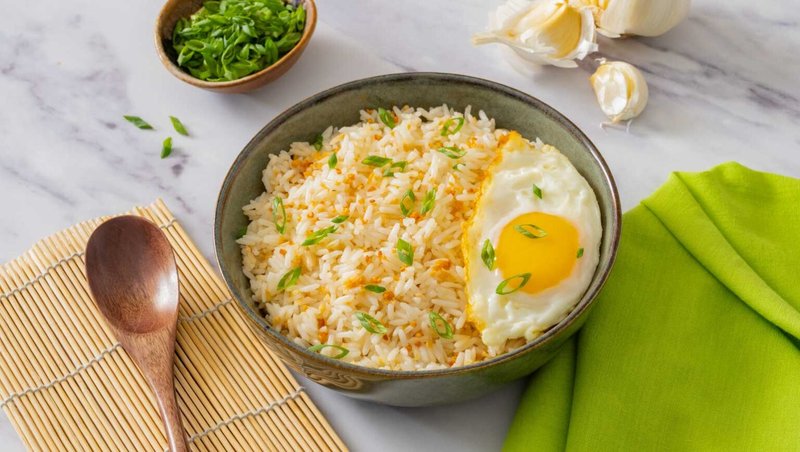 Sinangag (Garlic Fried Rice)