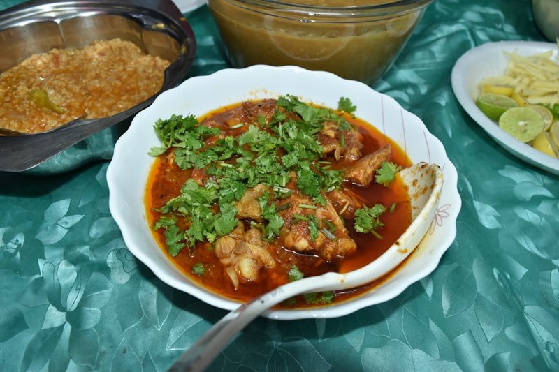 Simple Lahori Chicken Curry