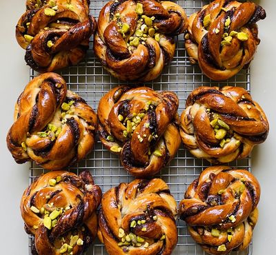 Pistachio Babka Buns