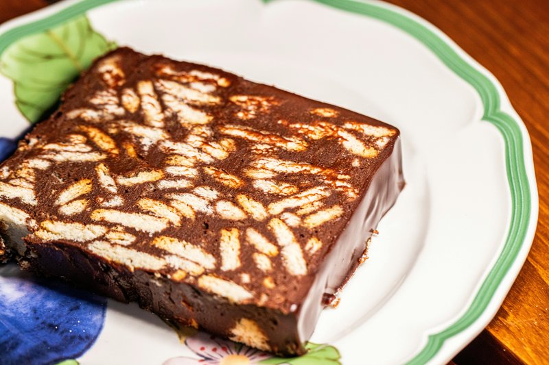 Chocolate Biscotti Cake