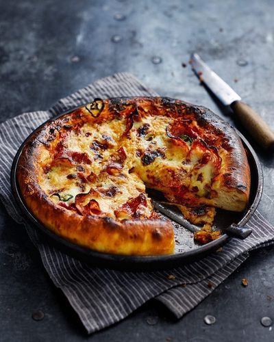 American Hot Deep-Pan Pizza