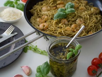 Spaghettini with Scallops and Parsley Pesto