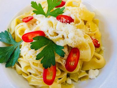 Spicy Tagliatelle with Peppers, Courgettes, and Thyme