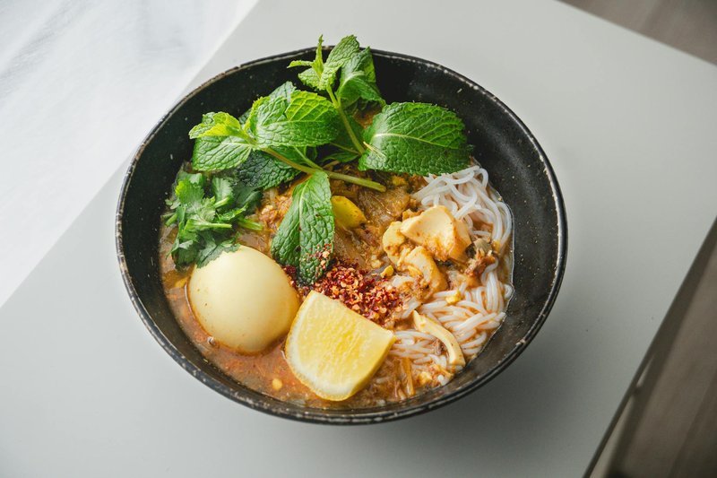 Malaysian Curry Laksa (Laksa Lemak)