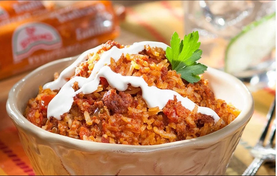 Arroz Rojo Con Chorizo