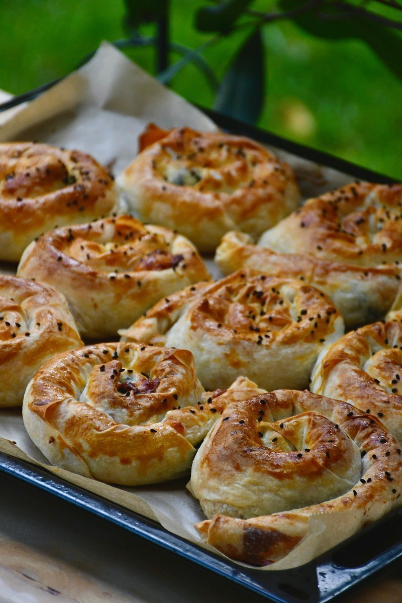 Baked Börek with Khandrajo Filling