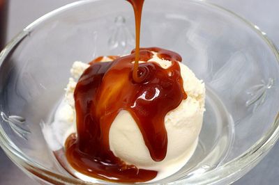 Caramel with Vanilla Sauce
