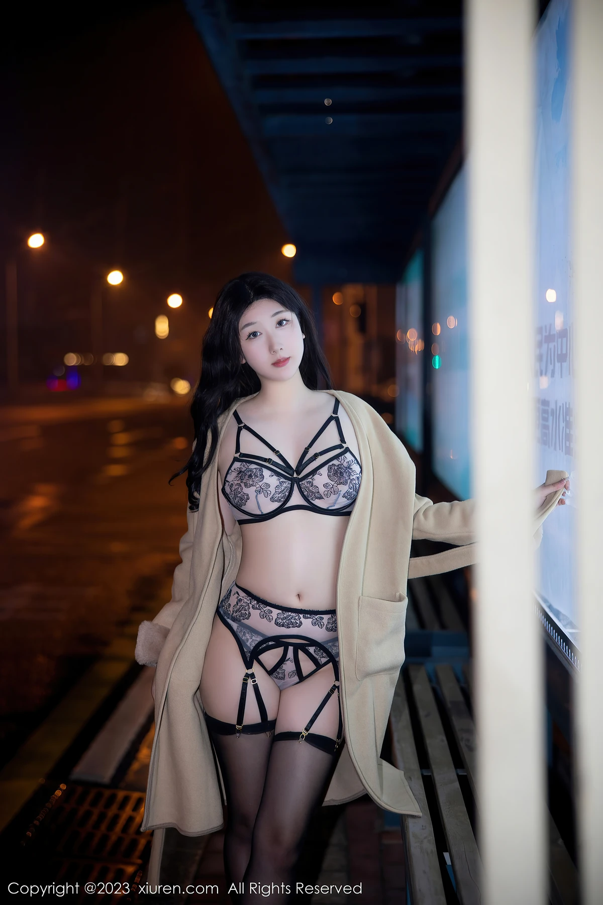 秀人网No.6424江真真 蕾丝黑丝吊袜藏不住的青春辣度，66P超量写真解锁满分魅力 - 2